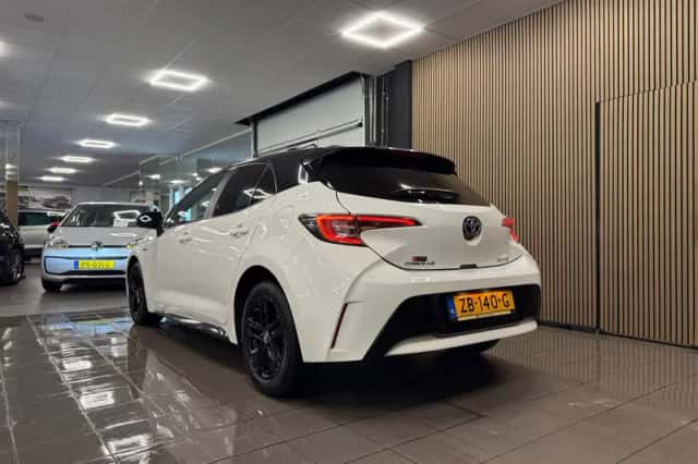 Toyota Corolla (2019) thumbnail 3