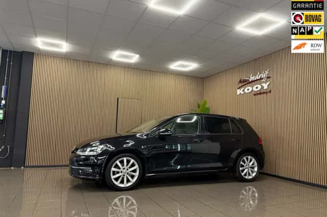 Volkswagen Golf (2018) thumbnail 1
