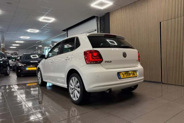 Volkswagen Polo (2013) thumbnail 3