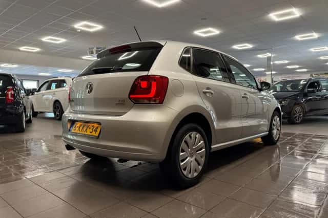 Volkswagen Polo (2013) thumbnail 5