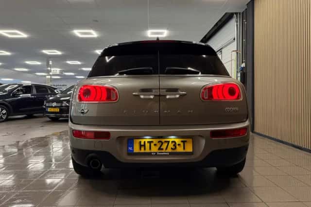 MINI Clubman (2016) thumbnail 4