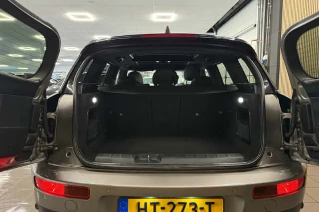 MINI Clubman (2016) thumbnail 5