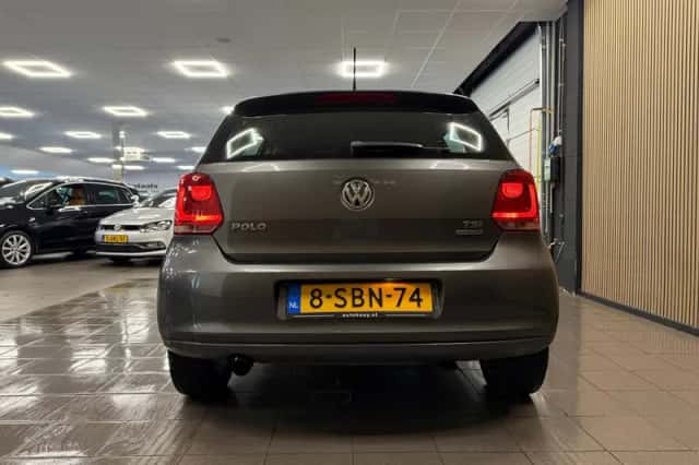 Volkswagen Polo (2013) thumbnail 4
