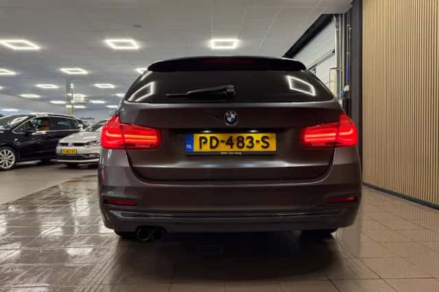 BMW 3-Serie (2017) thumbnail 4