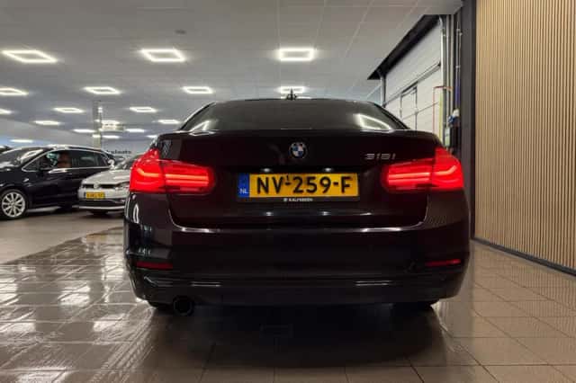 BMW 3-Serie (2017) thumbnail 4