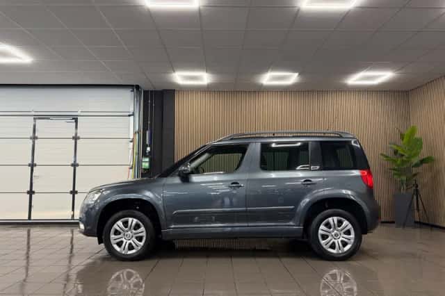 Škoda Yeti (2015) thumbnail 2