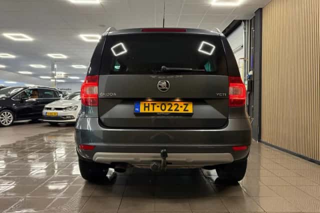 Škoda Yeti (2015) thumbnail 4