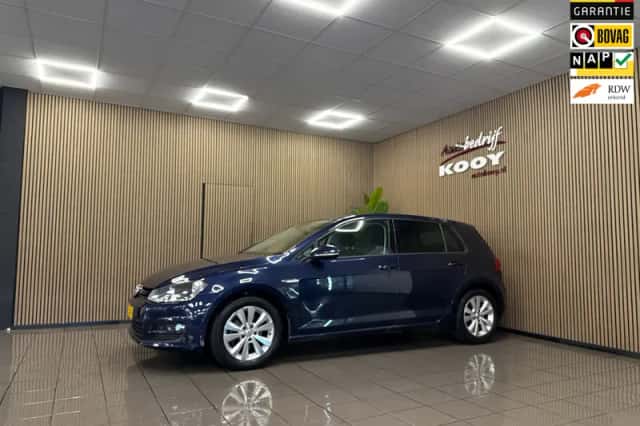 Volkswagen Golf (2016) thumbnail 1