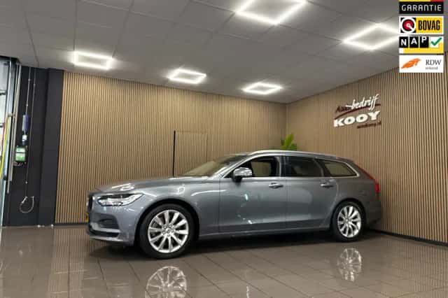 Volvo V90 (2018) thumbnail 1