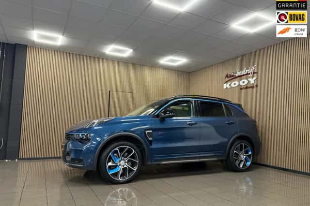 Lynk & Co 01 (2021) thumbnail 1
