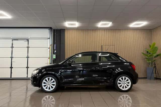 Audi A1 (2012) thumbnail 2