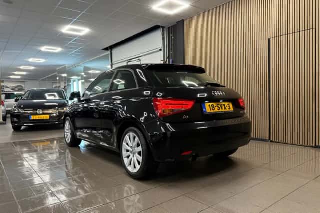 Audi A1 (2012) thumbnail 3