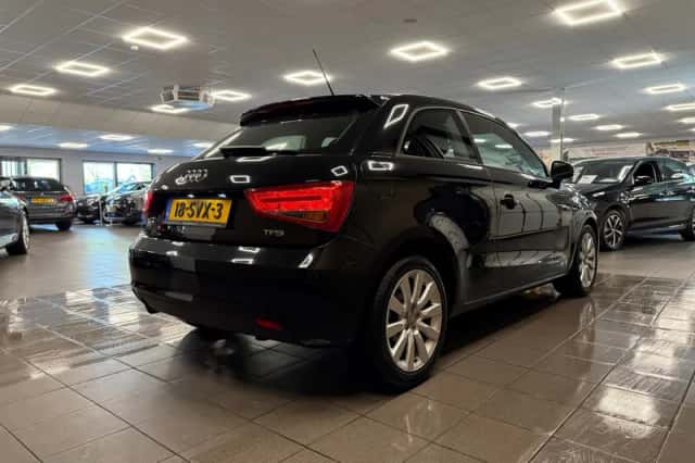 Audi A1 (2012) thumbnail 6