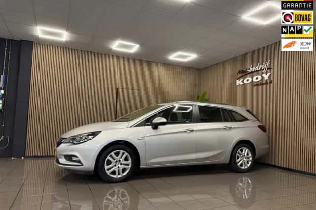 Opel Astra (2017) thumbnail 1