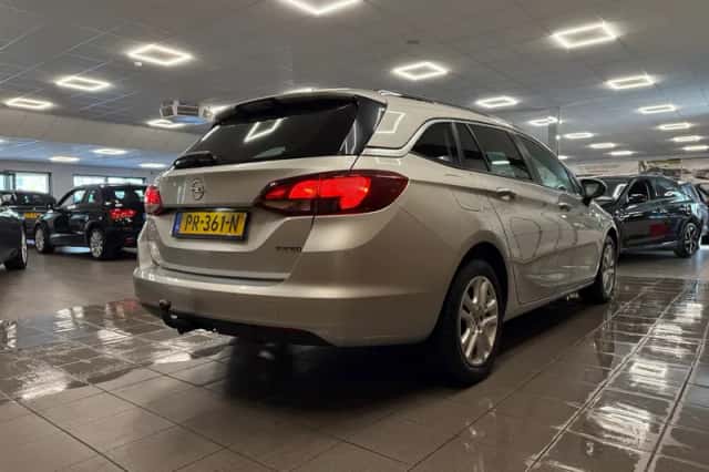 Opel Astra (2017) thumbnail 6