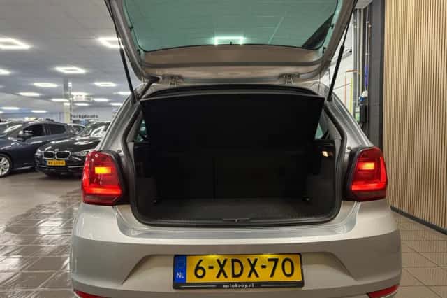 Volkswagen Polo (2014) thumbnail 5