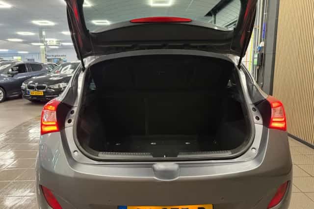 Hyundai i30 (2015) thumbnail 5