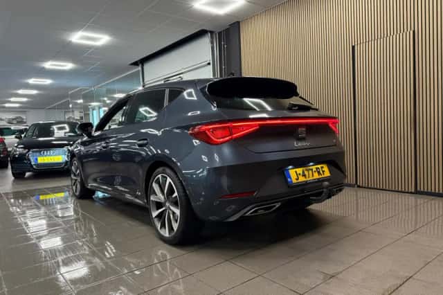 SEAT Leon (2020) thumbnail 3