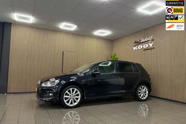 Volkswagen Golf (2017) thumbnail 1