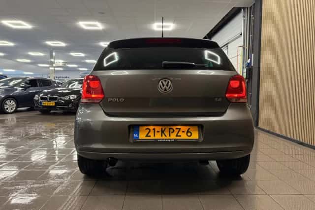 Volkswagen Polo (2010) thumbnail 4