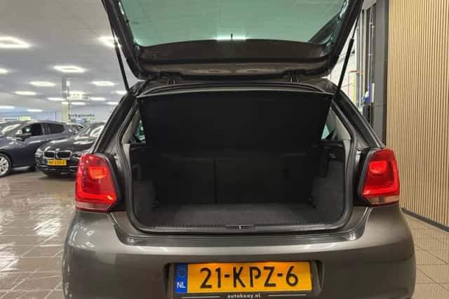 Volkswagen Polo (2010) thumbnail 5