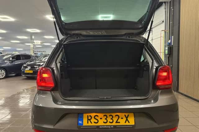 Volkswagen Polo (2016) thumbnail 5