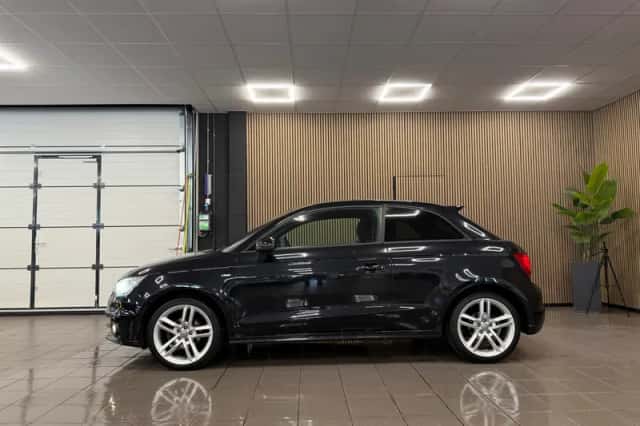 Audi A1 (2013) thumbnail 2