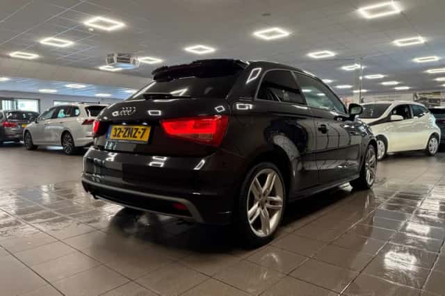 Audi A1 (2013) thumbnail 6