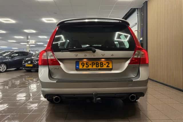 Volvo V70 (2011) thumbnail 4