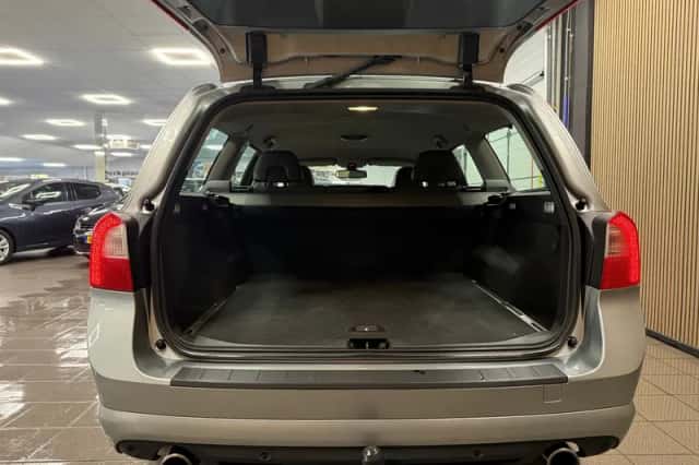 Volvo V70 (2011) thumbnail 5