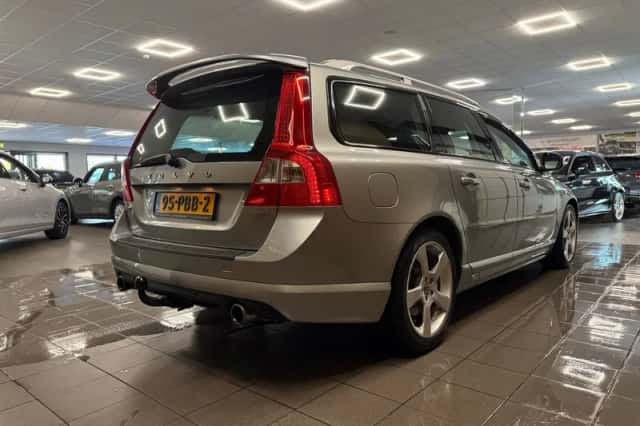 Volvo V70 (2011) thumbnail 6