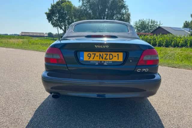 Volvo C70 (2001) thumbnail 5