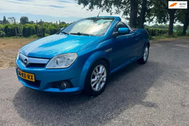 Opel Tigra TwinTop (2005) thumbnail 1