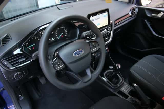 Ford Fiesta (2018) thumbnail 4