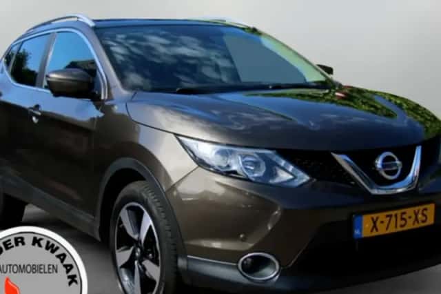 Nissan Qashqai (2015) thumbnail 1
