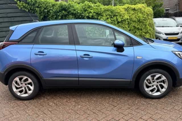 Opel Crossland X (2019) thumbnail 2