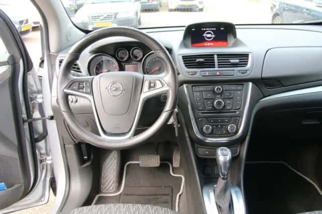 Opel Mokka (2016) thumbnail 4