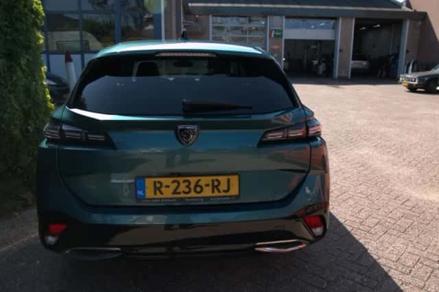 Peugeot 308 (2022) thumbnail 6