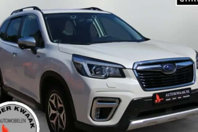 Subaru Forester (2021) thumbnail 1