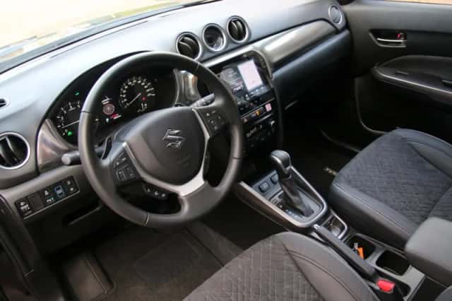 Suzuki Vitara (2025) thumbnail 4