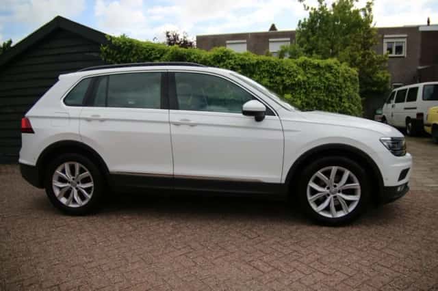 Volkswagen Tiguan (2018) thumbnail 3