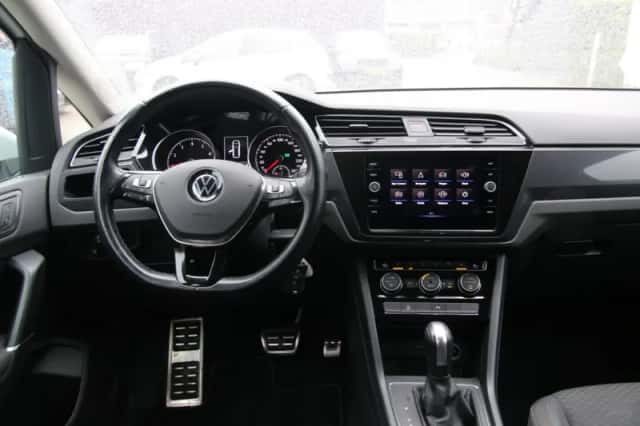 Volkswagen Touran (2021) thumbnail 5