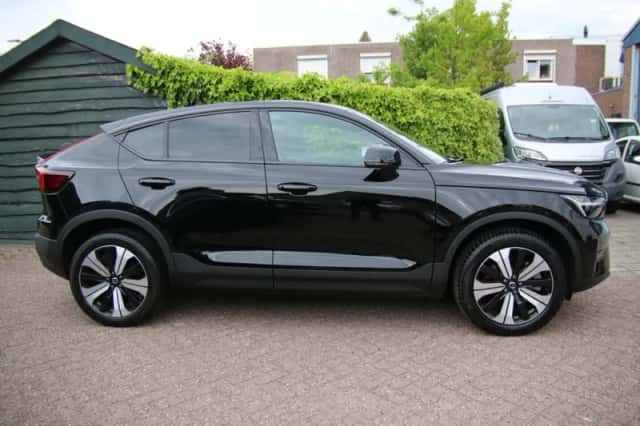 Volvo C40 (2023) thumbnail 4