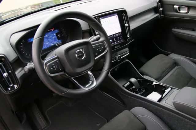 Volvo C40 (2023) thumbnail 5