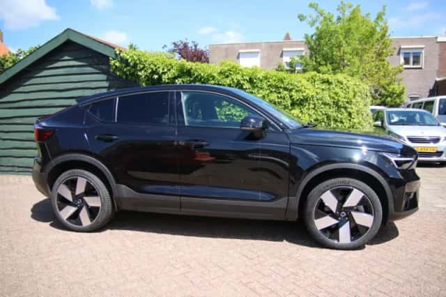 Volvo C40 (2023) thumbnail 4