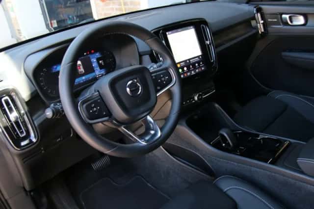 Volvo C40 (2023) thumbnail 5