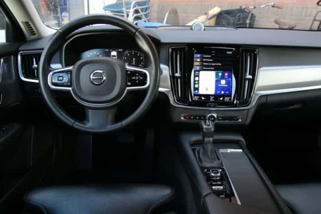 Volvo S90 (2017) thumbnail 5