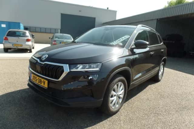 Škoda Karoq (2025) thumbnail 1