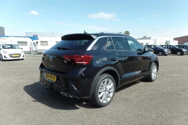 Volkswagen T-Roc (2025) thumbnail 4