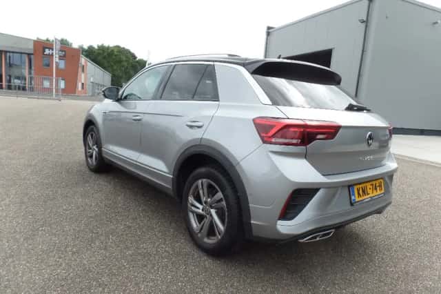 Volkswagen T-Roc (2025) thumbnail 5